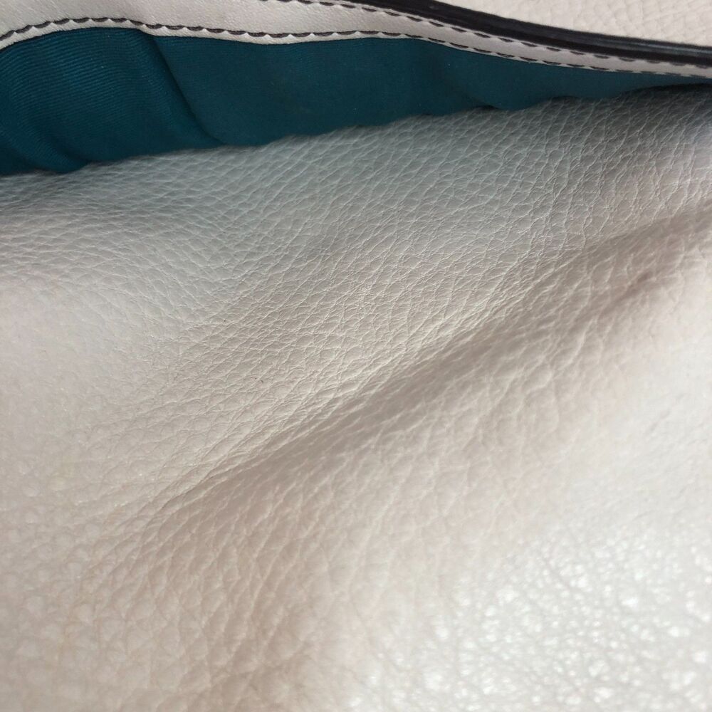 Coach Chelsea Pebble Leather Hobo Bag White Green Interior  8E98 - Picture 10 of 11